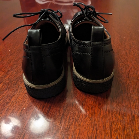 Boys Deer Stags dress shoes, size 5.5, black - Picture 3 of 6
